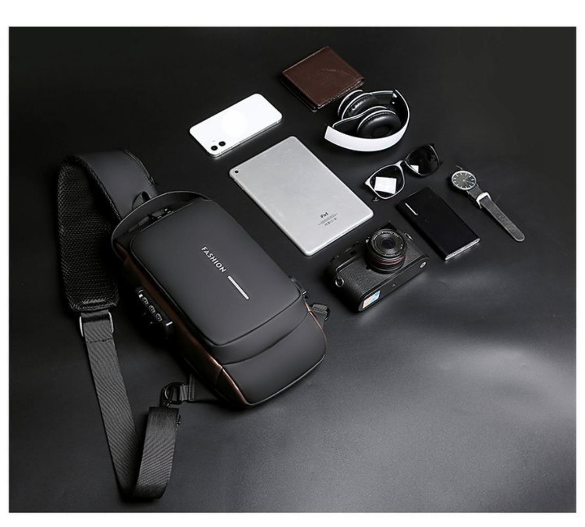 Chest Bag for Men Crossbody Bag Waterproof USB Shoulder Bag Anti-Theft Travel Messenger Chest Sling Pack Fashion Luxury Designer
