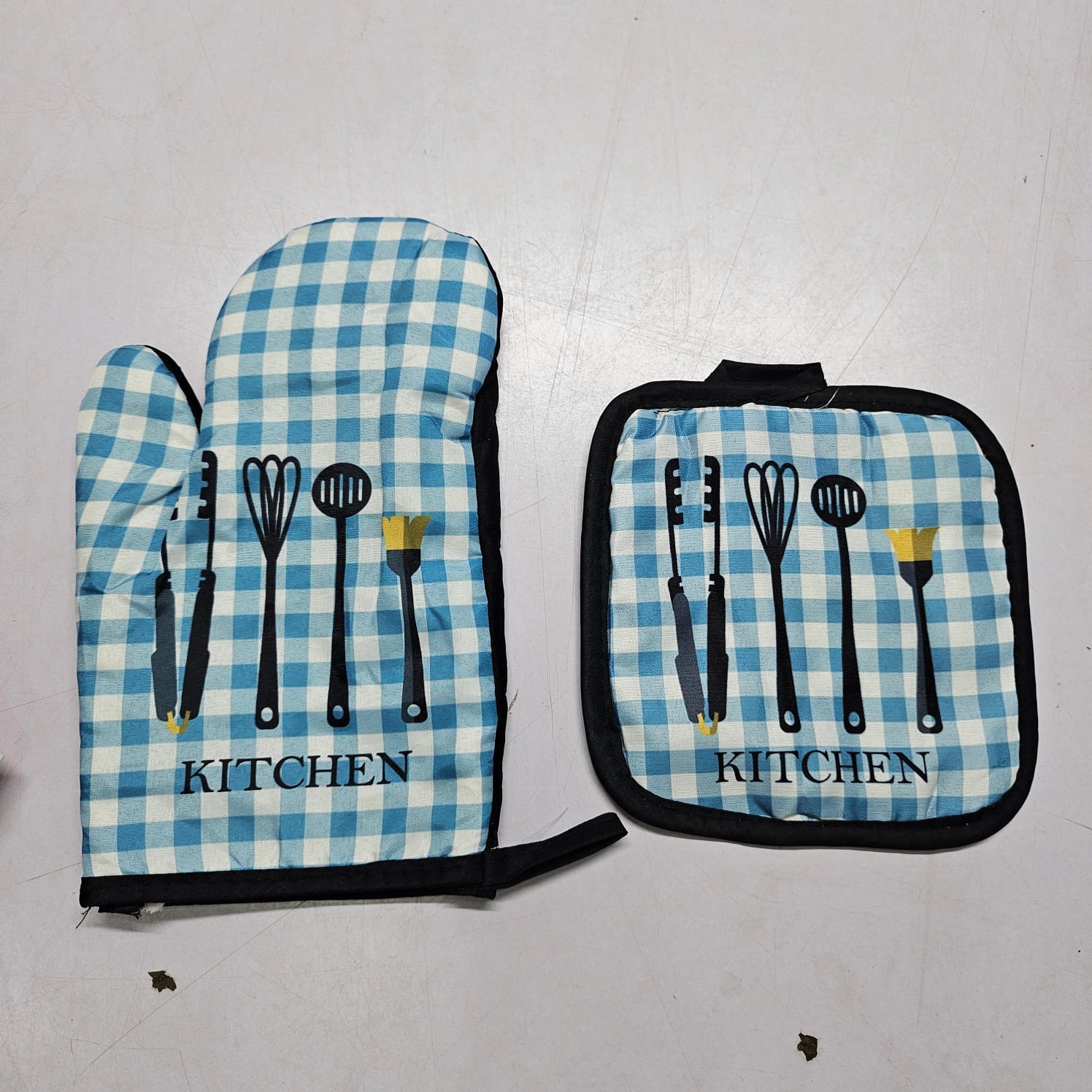 2 in 1 Kitchen Baking Cooking Accessories Print Oven Mitt Glove Pad Washable Microwave Pizza Anti-Hot Insulation Mat Kitchen Decor