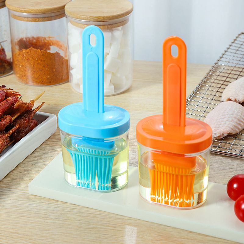 Silicone Baking Oil Brush High Temperature Resistant Portable Barbecue Pancake Cooking Brushdesigned to handle high temperatures safely. Ideal for applying oil
