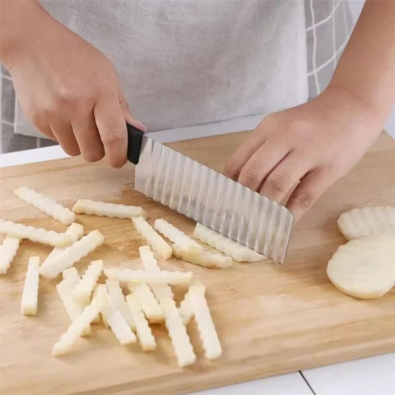 Stainless Steel Potato Chip Long Slicer Dough Vegetable Fruit Crinkle Wavy Slicer Knife Potato Cutter Chopper French Fry Maker