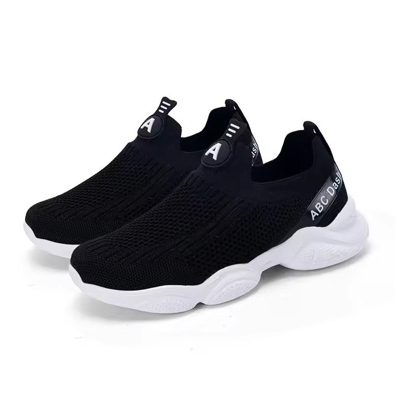 New Children Casual Shoes Breathable Knit Sneakers for Kids Slip Ons Running Shoes Boys Lightweight Comfortable Walking Shoes