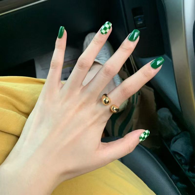 Wearable nail, manicure nail plate, green chessboard grid fake nail sticker, new manicure sticker, 24 pieces