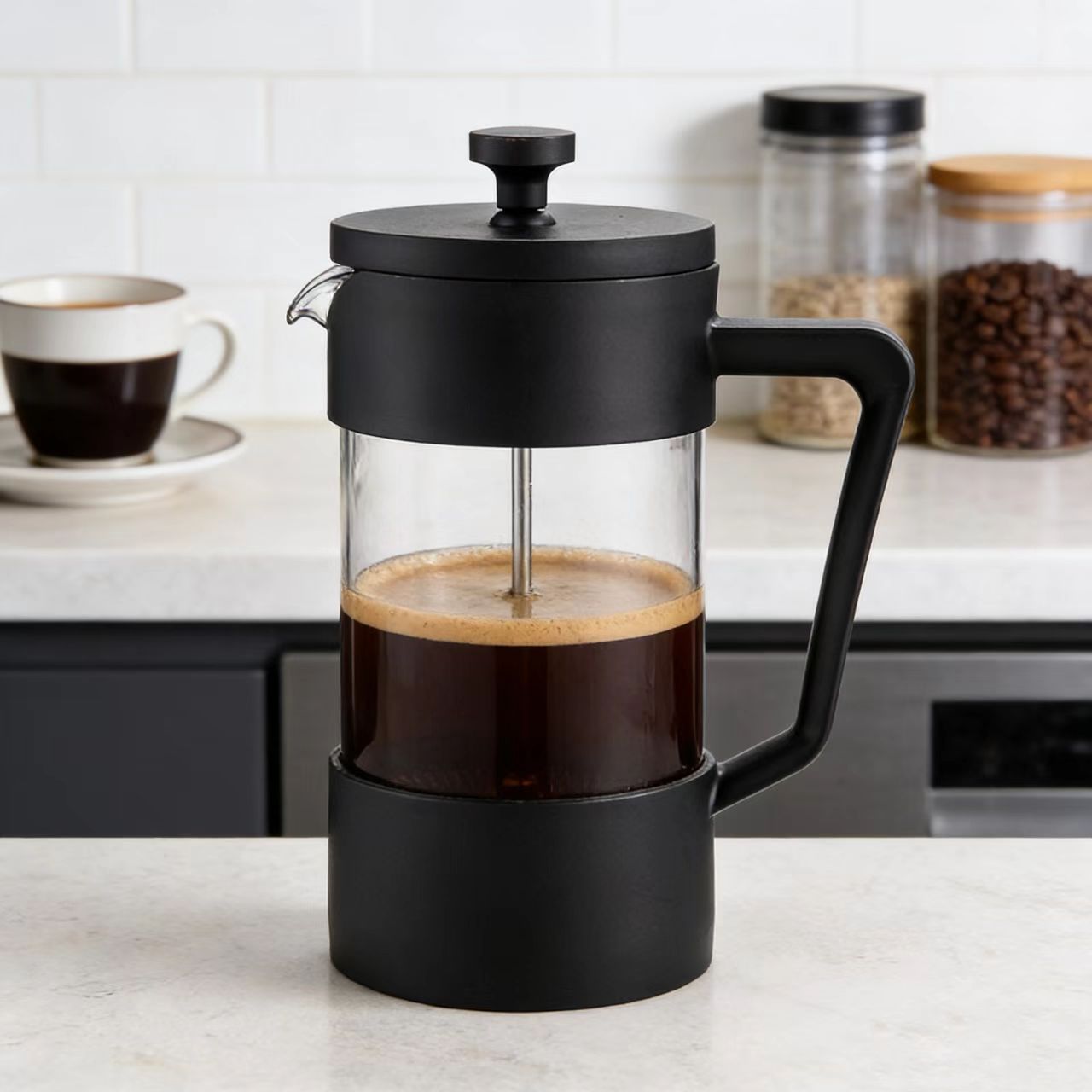600ML French Press Coffee Maker/Teapot - Heat Resistant Borosilicate Glass - Stainless Steel Filter and Black Cover，Maximum Flavor Coffee Brewer with Superior Filtration