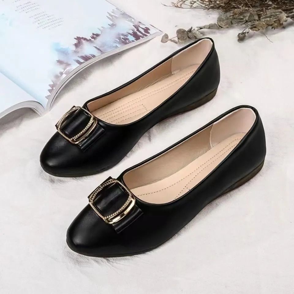 ASSKLO Women's flat shoes fashionable soft soled comfortable solid color round toe work shoes ladies shoes women's leather shoes mother's shoes soft leather shoes women's singles shoes black shoes