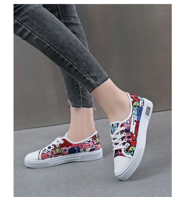 ASSKLO New Canvas Flats Shoes Large Size Casual Sports Lady Shoes Sneakers Woman Shoes Women Low Top Classic Board Shoes Slip-ons Shoes Loafers Street Shoes Female Student Shoes Versatile Breathable