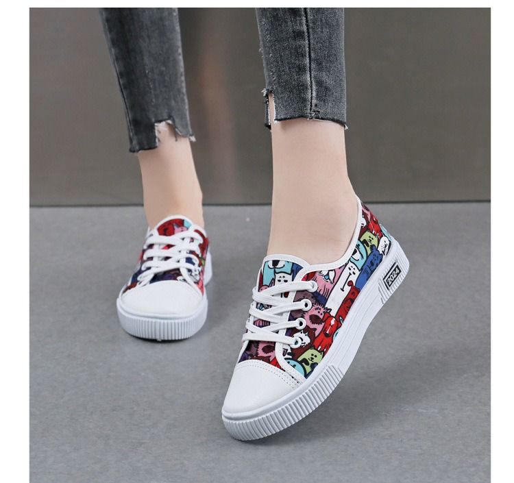 ASSKLO New Canvas Flats Shoes Large Size Casual Sports Lady Shoes Sneakers Woman Shoes Women Low Top Classic Board Shoes Slip-ons Shoes Loafers Street Shoes Female Student Shoes Versatile Breathable