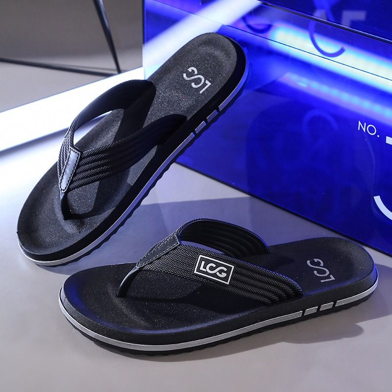 New men's slippers sandals Open Shoes Durable Men's Shoes flip flops anti slip casual Unisex beach sandals Non-slip Flip Flops Man Beach Sandals Bathroom shower Slippers Garden Shoes Flat Shoes