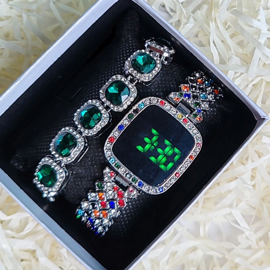 2pcs/set Women's Jewelry Watch Set Square Full Diamond LED Touch Screen Electronic Watches Large Rhinestone Bracelet Hip Hop Fashion Accessories