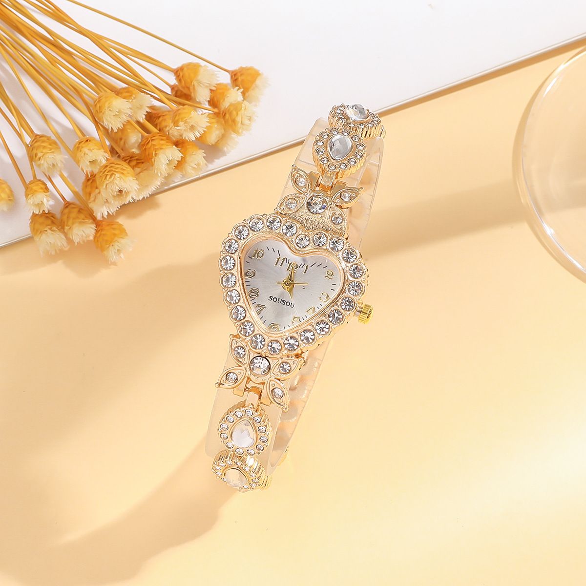 Ladies' heart-shaped case, dot scale dial diamond-encrusted flower pattern detachable bracelet fashionable heart-shaped watch