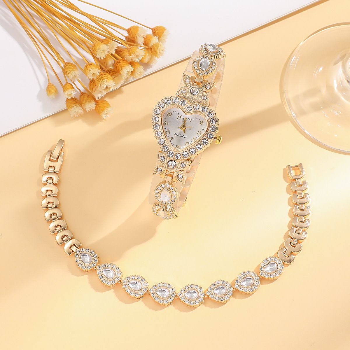 Ladies' heart-shaped case, dot scale dial diamond-encrusted flower pattern detachable bracelet fashionable heart-shaped watch
