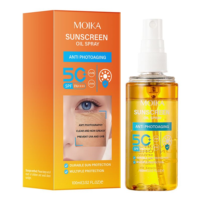 Sunscreen spray with SPF50+ UV protection for the body and face