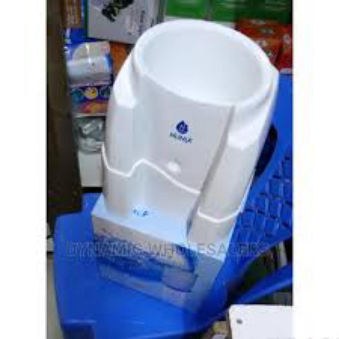 F Nunix Table Top Normal Water Dispenser non electric Normal Table-Top water dispenser

Smarter and Stronger

Stainless steel tank for hygienic water

Strong

Fully new PT material