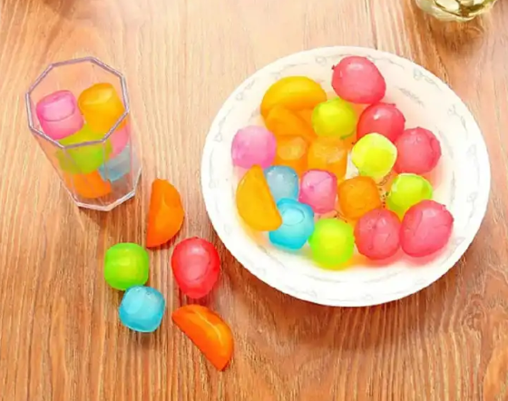 20pc pack Reusable silicone ice cubes. Chills drink without diluting because the water stays in even after defrosting. ✅Assorted shapes. ☑️ Say no to watered down drinks from normal ice cubes!!