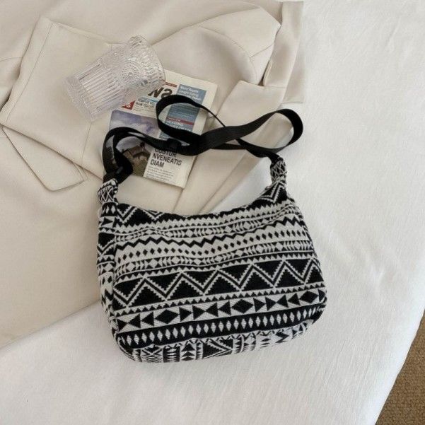 Women's Canvas Large Capacity Fashion Shopping Commuter Crossbody Bag  Crossbody Bags