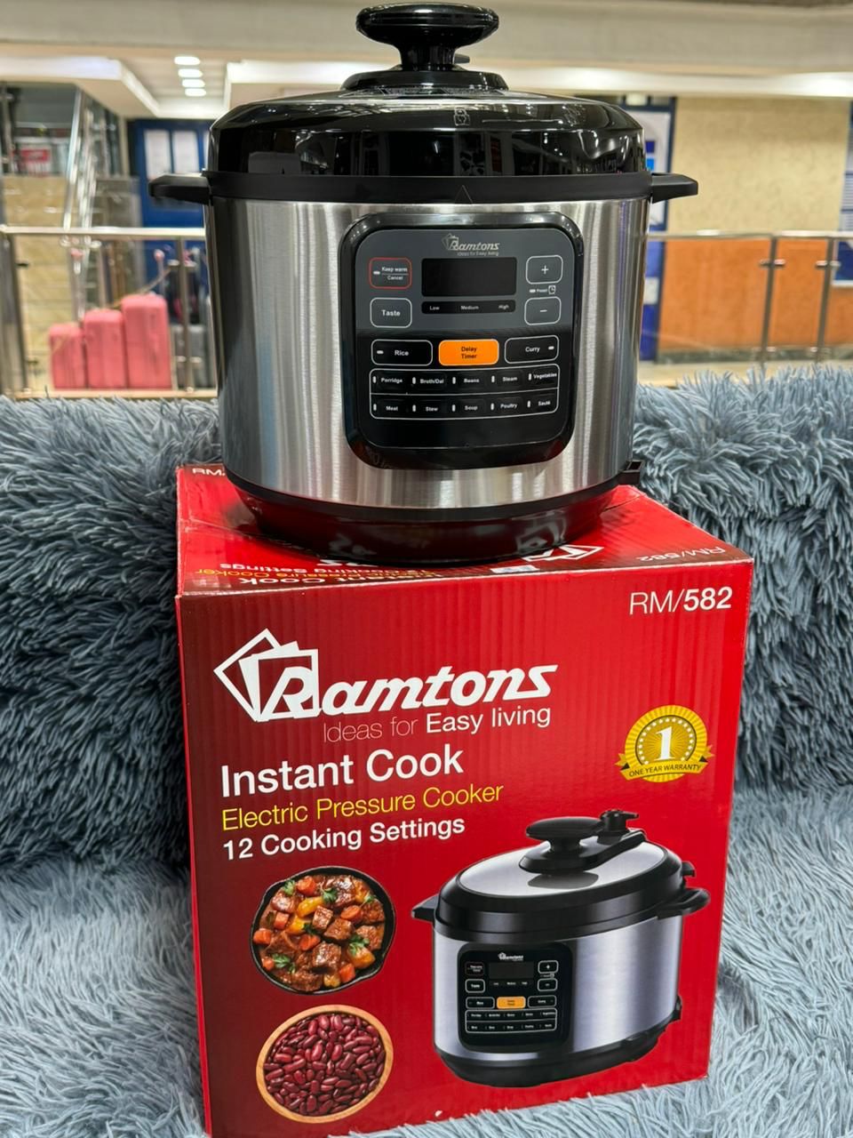 Ramtons 6L electric pressure cooker with 12 cooking settings  RM-582 instant cook ramtons pressure cooker 800W