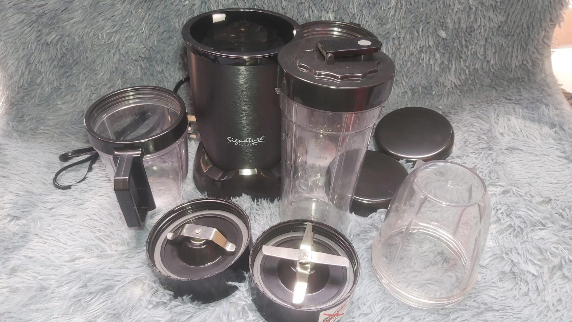Signature SH03828 Nutri Blender 900W Signature Nutribullet blender.  Nutri Blender 900W with 6 Leaf Stainless Steel Blades | Ideal for Shakes, Smoothies & Juices
