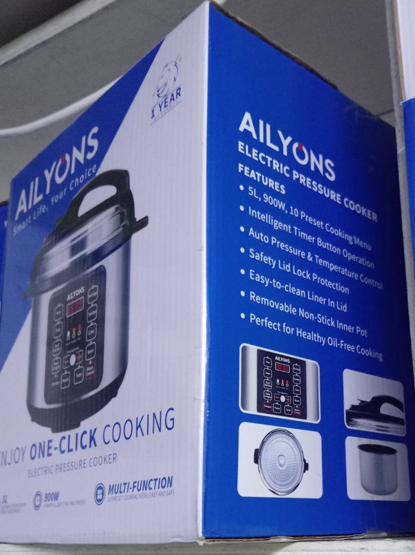 5L Ailyons Electric Pressure Cooker with 10 functions preset Menu settings LSA1-5L with non stick coating inner pot 900W Ailyons Electric pressure cooker with Auto Temperature and pressure control