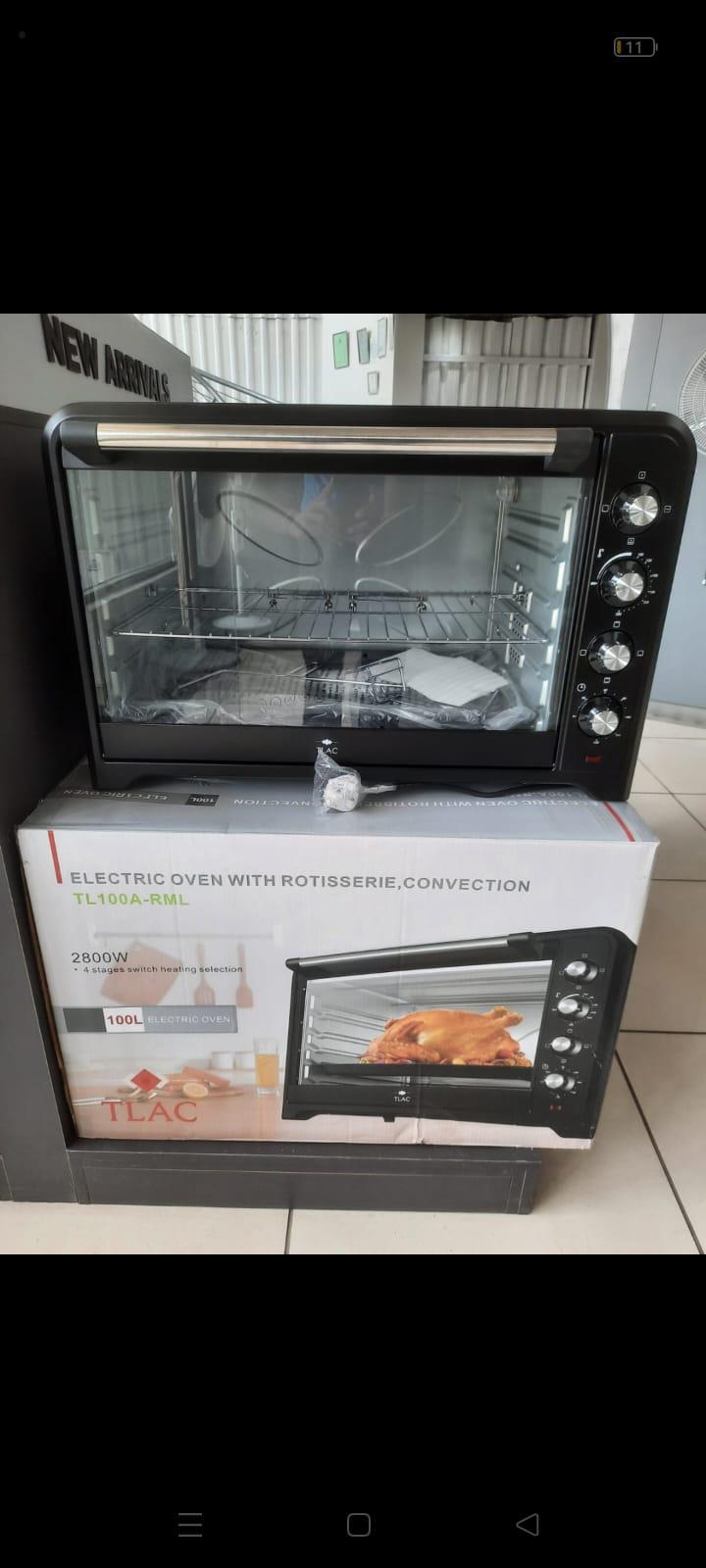 100L Tlac Electric oven with Rotisserie and convection function2800 watts
4 stages switch heating selection
4 knobs (Temperature,heating,timer, Rotisserie and fan)
