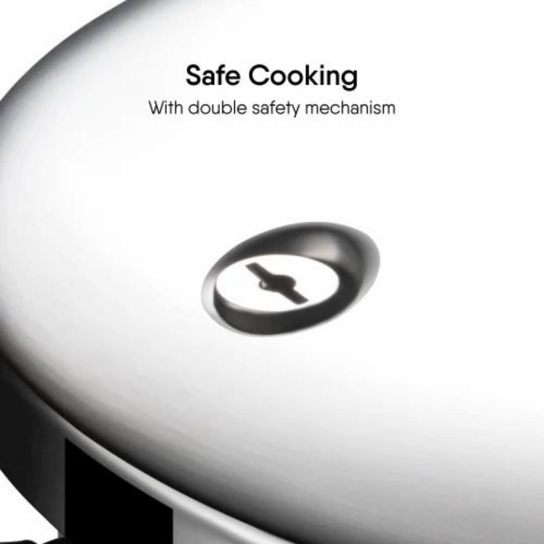 Stahl Triply Stainless Steel Pressure Cooker with Outer Lid and induction base | Broad Pressure Cooker | Triply Cooker With Gas & Induction Base | Safe & Long Lasting Steel | Xpress Cooker 9215