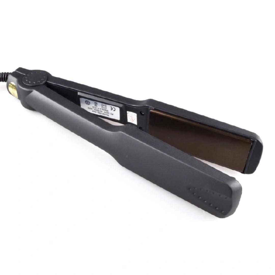 Geemy GM-2995 flat Iron Hair Straightener Ultimate Professional for Flawless hair Styles