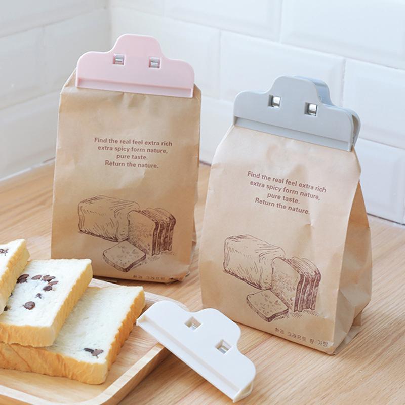 PLASTIC SEALER CLIPS – AIRTIGHT & DURABLE – KEEP FOOD FRESH LONGER–MOISTURE PROOF FOR SNACKS,BREAD,COFFE KITCHEN MUST HAVE.