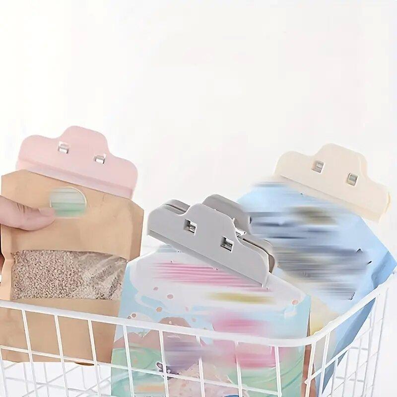 PLASTIC SEALER CLIPS – AIRTIGHT & DURABLE – KEEP FOOD FRESH LONGER–MOISTURE PROOF FOR SNACKS,BREAD,COFFE KITCHEN MUST HAVE.