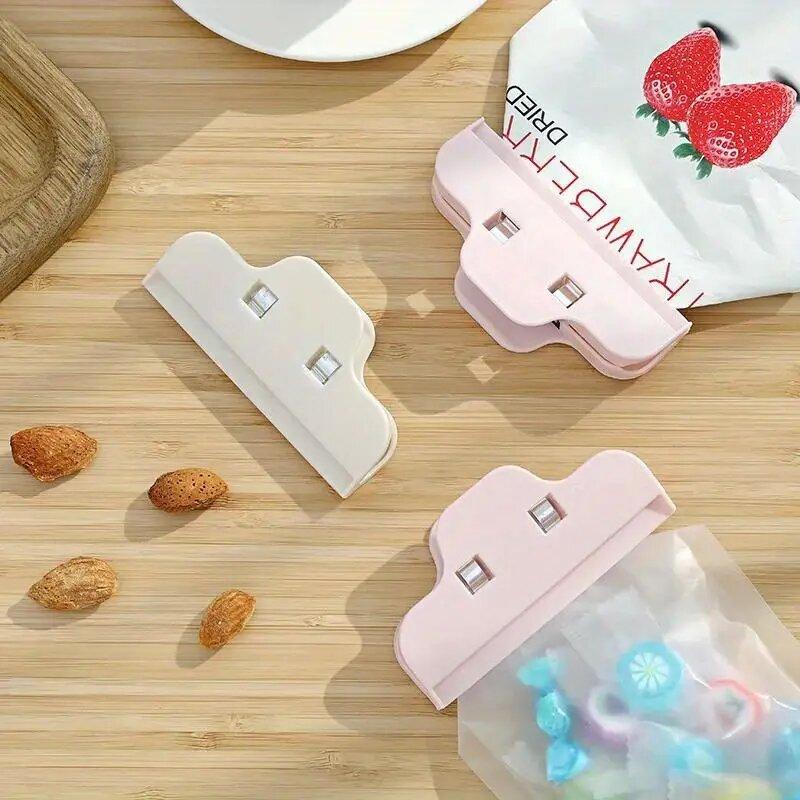 PLASTIC SEALER CLIPS – AIRTIGHT & DURABLE – KEEP FOOD FRESH LONGER–MOISTURE PROOF FOR SNACKS,BREAD,COFFE KITCHEN MUST HAVE.