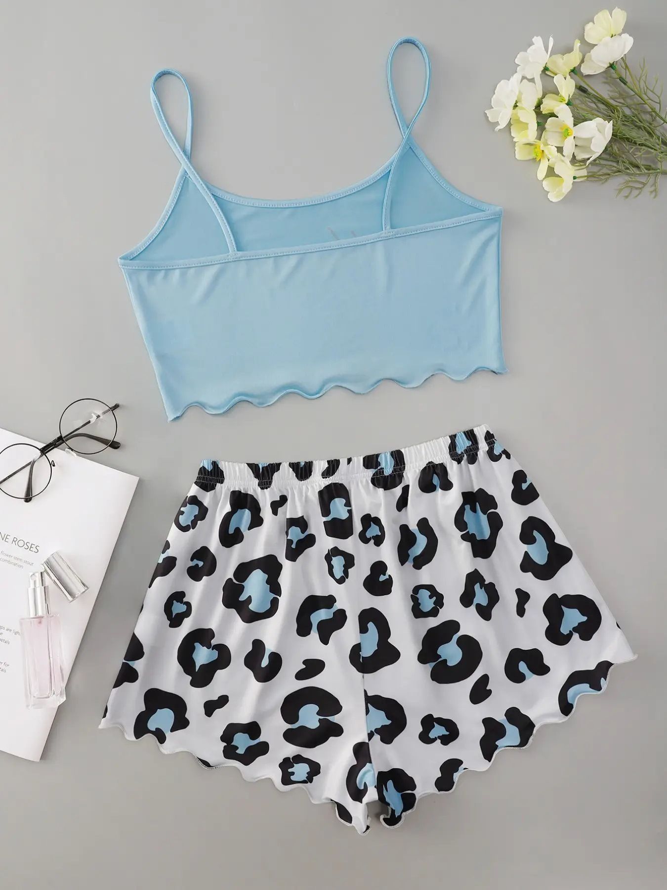 Women's Pajamas Set Sexy Lingerie Leopard Print Sling Sleepwear V-Neck Sleeveless Top and Shorts Sets Pyjamas Homewear