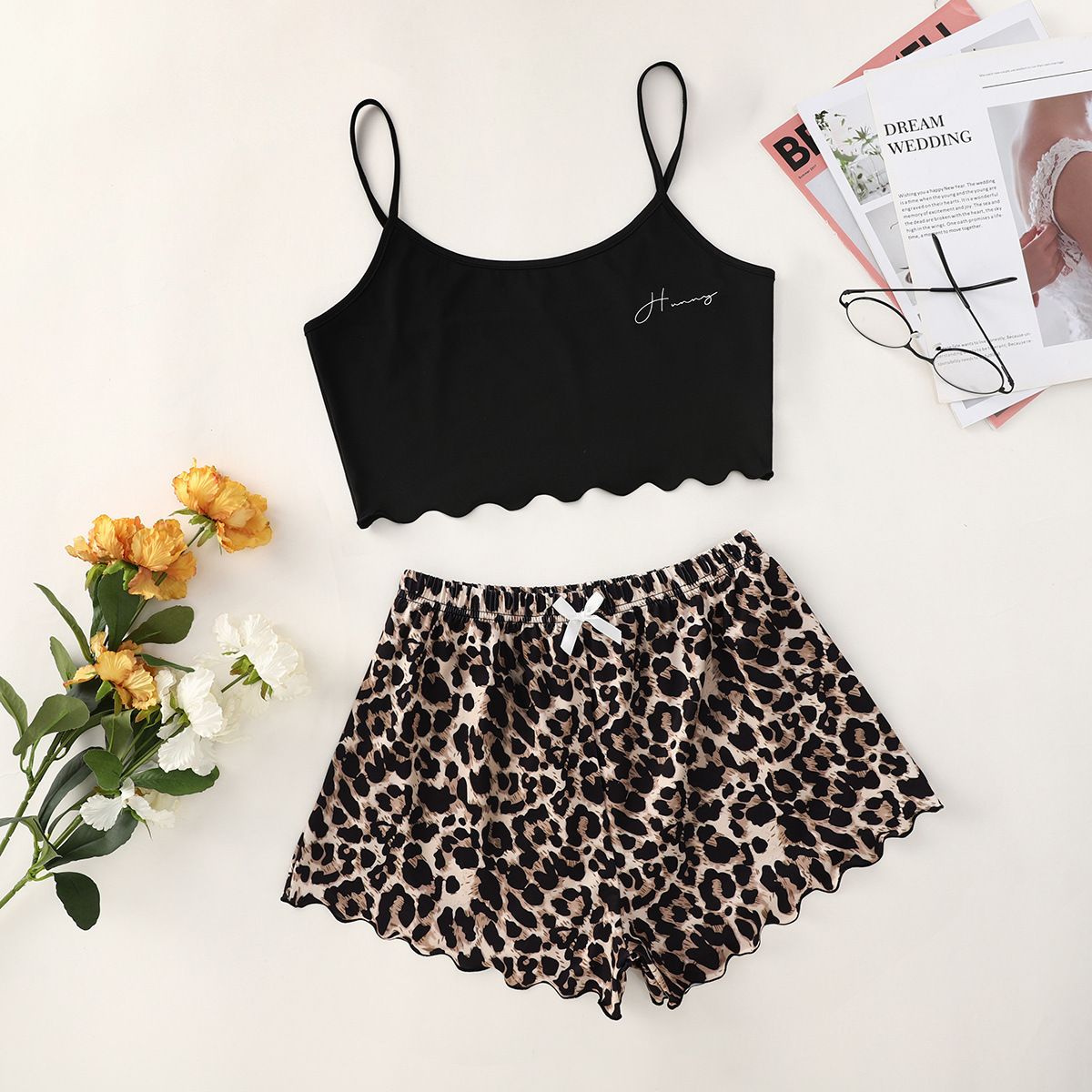 Women's Pajamas Set Sexy Lingerie Leopard Print Sling Sleepwear V-Neck Sleeveless Top and Shorts Sets Pyjamas Homewear