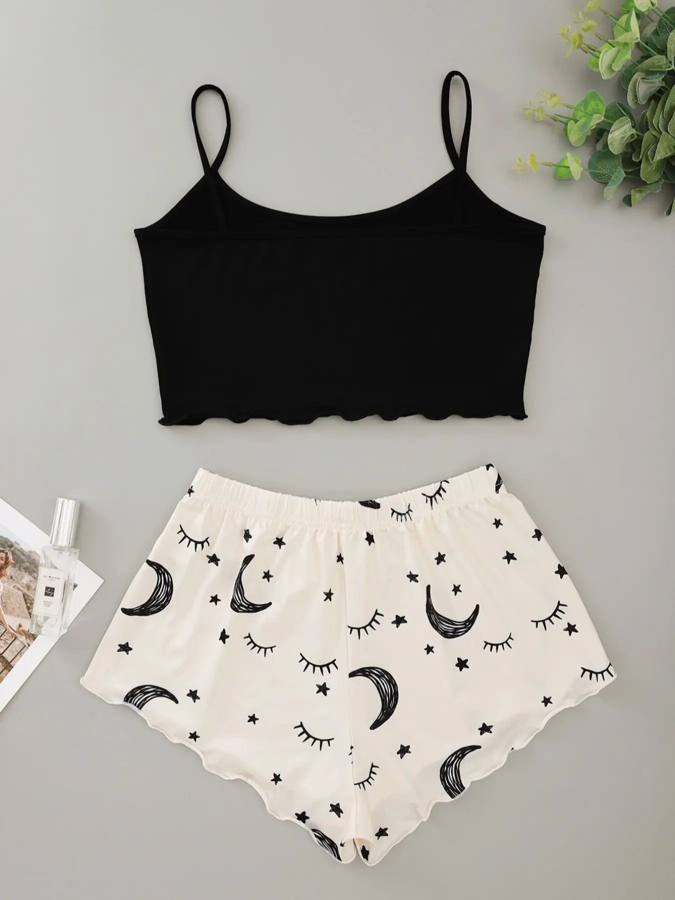 Women's Pajamas Set Sexy Lingerie Leopard Print Sling Sleepwear V-Neck Sleeveless Top and Shorts Sets Pyjamas Homewear