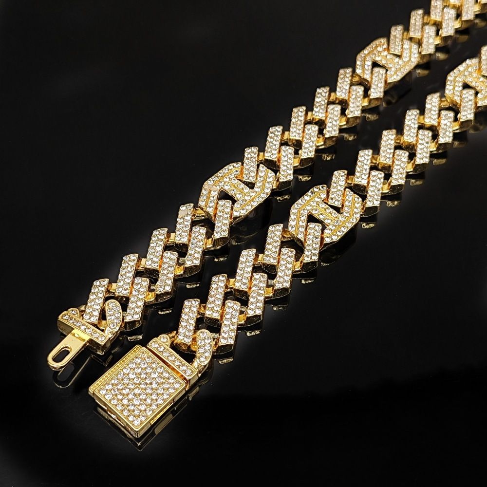 3pcs/set  Hip-hop Diamond Necklace Bracelet Men's Watch Set Gold Quartz Ice Watches Male Student Steel Band Metal Calendar Cuban Chain Set Watch