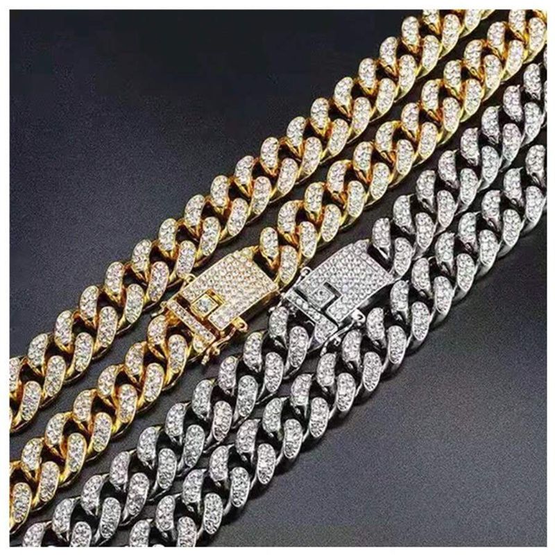 3pcs/set European and American Hip-hop Men's Watch Bracelet Necklace Fashion Roman Pattern Full Diamond Calendar Quartz Watch High-quality Diamond Inlaid Cuban Chain Men's Women' Ice Watch Jewelry Set