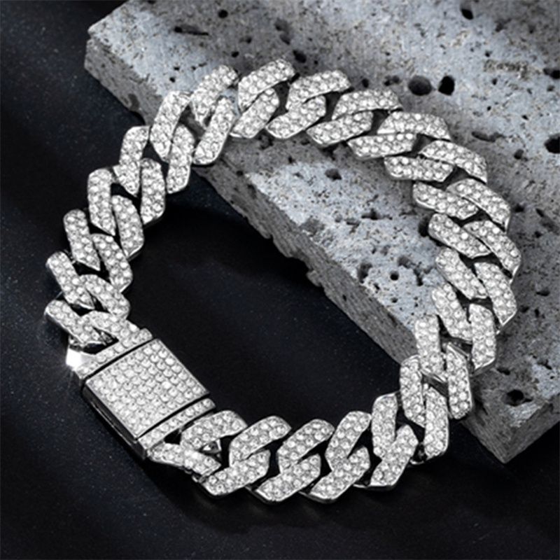3pcs/set Hip-hop Men's Ice Watch Set Full Diamonds Silver Round Quartz Wrist Watch Fashion Diamonds Cuban Chain Jewelry Bracelet Necklace European American Popular Rapper Hip Hop Fashion Jewelry Set