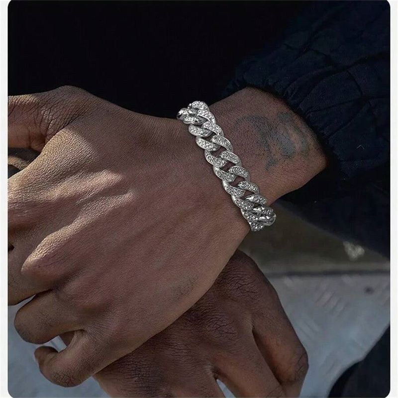 3pcs/set European American Style High-End Hip-hop Luxury Gypsophila Steel Band Diamond Men Watches Large Sugar Cube Rhinestone Tennis Necklace Bracelet Quartz Women's Ice Watch Set Unisex Jewelry Set