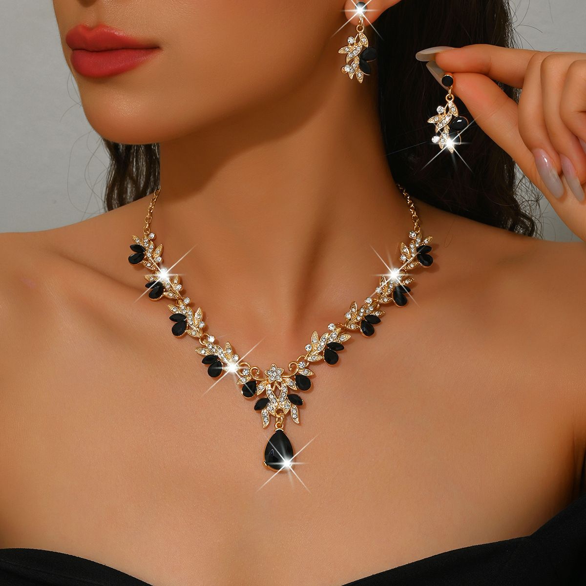 3pcs New Fashion Necklace Sets for Women Waterdrop Collar Choker Necklace Earring Jewelry Set for Prom Birthday Bridal Wedding