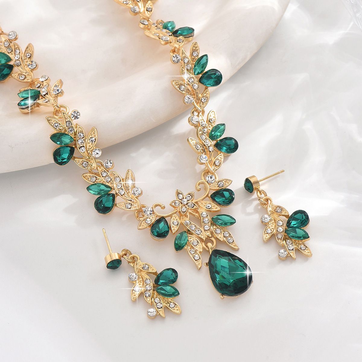 3pcs New Fashion Necklace Sets for Women Waterdrop Collar Choker Necklace Earring Jewelry Set for Prom Birthday Bridal Wedding