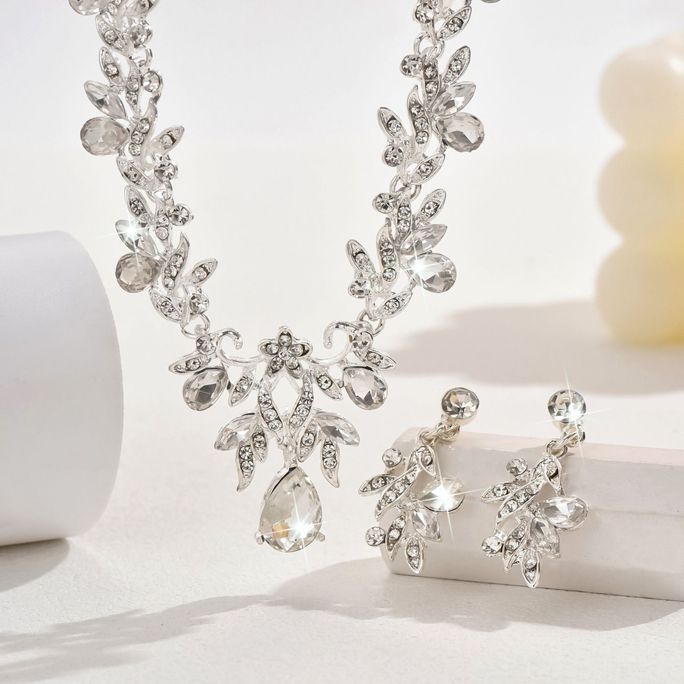 3pcs New Fashion Necklace Sets for Women Waterdrop Collar Choker Necklace Earring Jewelry Set for Prom Birthday Bridal Wedding