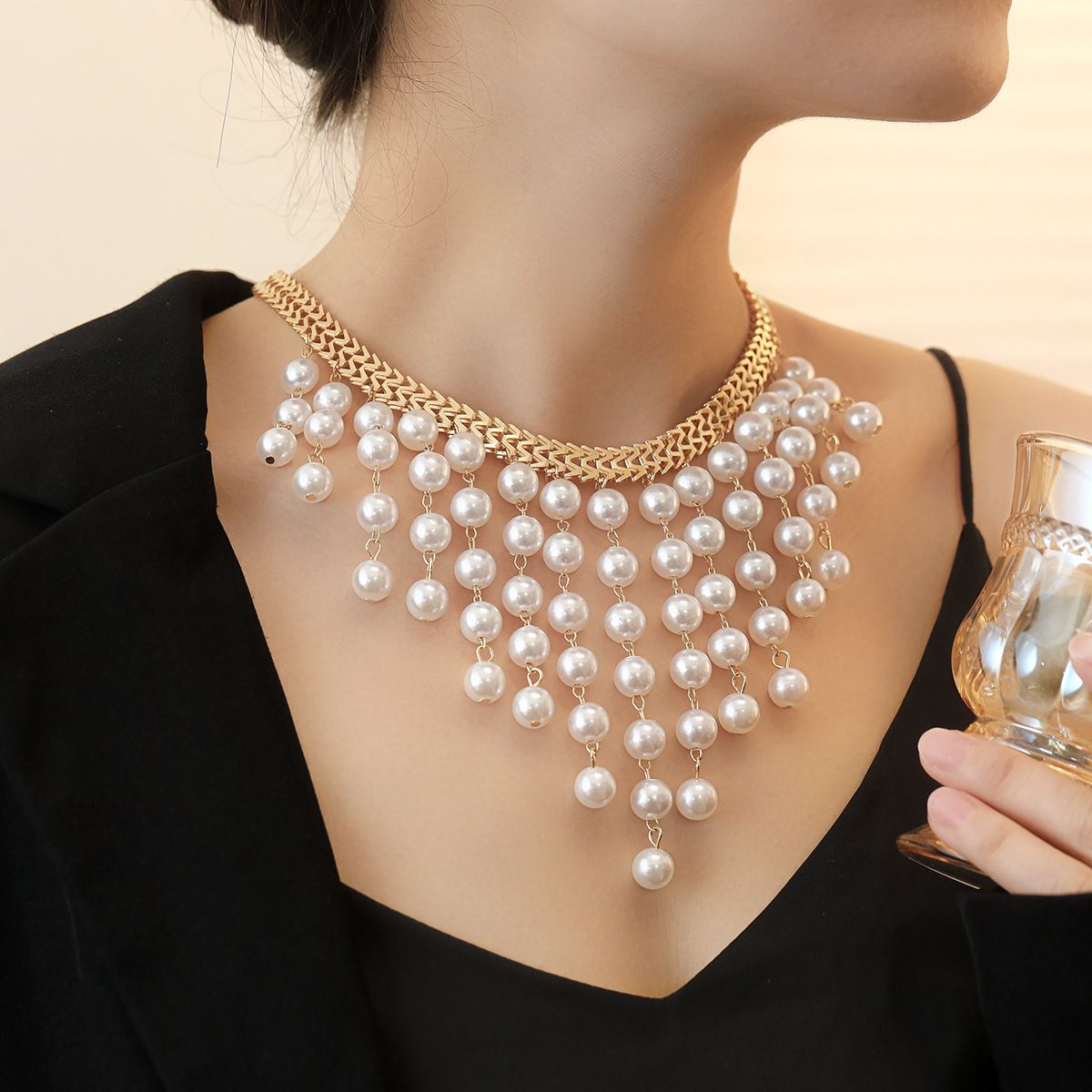 Draweye Pearls Necklaces for Women Long Tassels Vintage Hyperbole Chokers Jewelry American Fashion Elegant Collares Para Mujer
