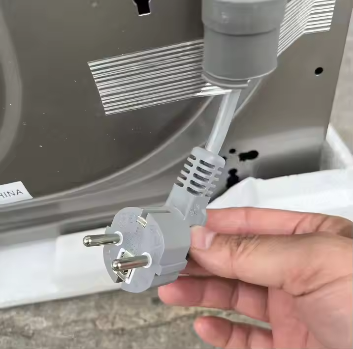 Syinix 10kgs Front Load Washing Machine. Wash and spin. Can tackle even the largest loads of laundry in a single wash. Powerful 1400 RPM spin speed which reduces drying times and saves you energy....