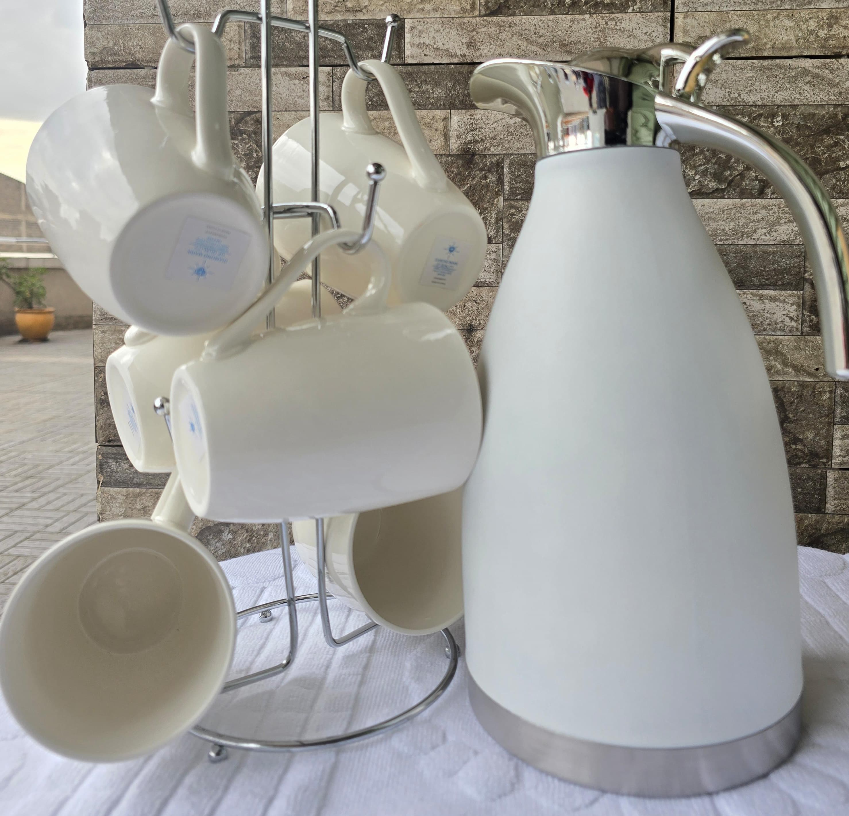 LUXURIOUS  Tea set Combo Strong  mugs in big value pack provide insulation to keep drinks warmer for longer. Made with thick comfortable grip ergonomic handles. Quality Chip resistant  material