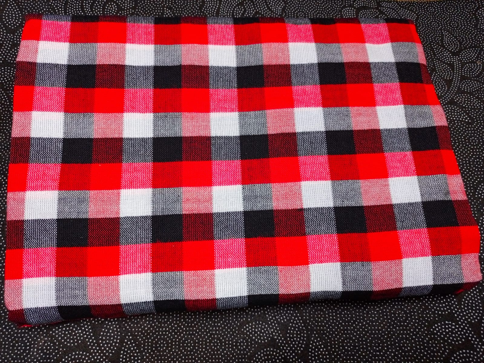 4*6 Masai Shuka;serves as a warm wrap for women, a stylish  for men, a unique tablecloth or a stylishly vivid household throw.