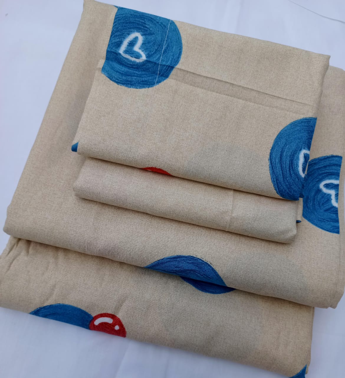 5*6 Duvet cover, 1 pc duvet cover,1 pc  bedsheet and 2 pcs pillow cases