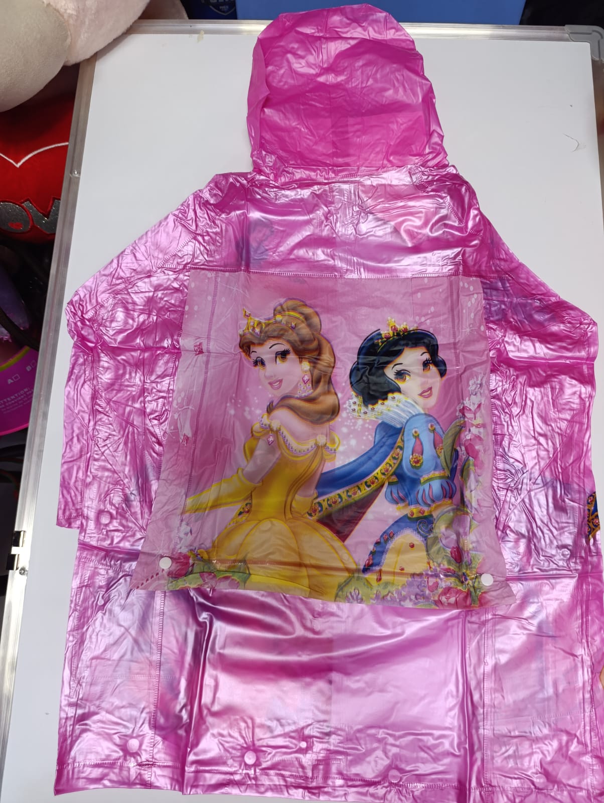 cartoon theemed kids raincoats Fun cartoon-themed designs that kids love to wear
Bright, colorful prints that stand out on rainy days
Waterproof material keeps children dry and comfortable
Lightweight