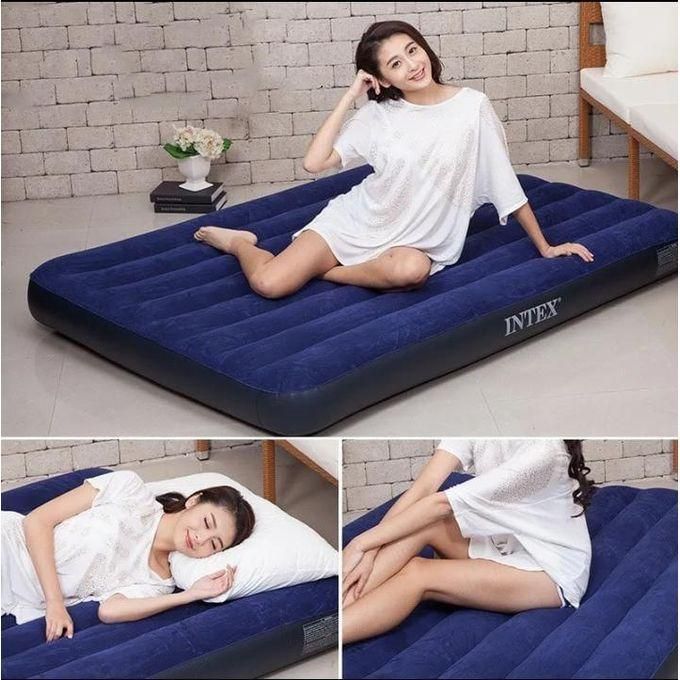 Inflatable mattress with electric pump