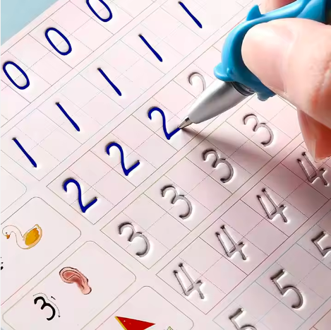 Cheap price 4pcs kids magic practice books Maths,alphabet,numbers, drawing and 1 pen, 4 pen refills and pen holder for kids