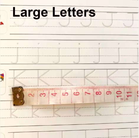 Cheap price 4pcs kids magic practice books Maths,alphabet,numbers, drawing and 1 pen, 4 pen refills and pen holder for kids