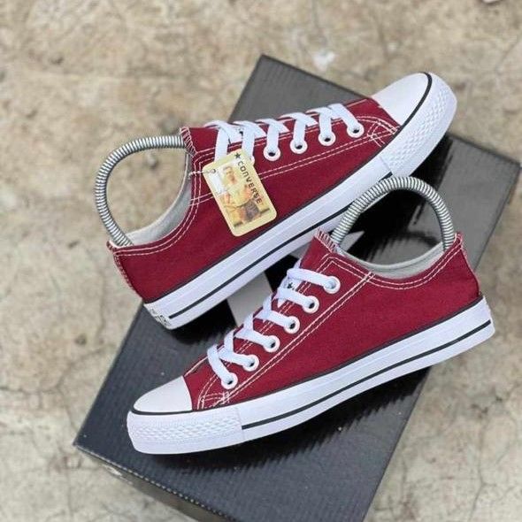 Beautiful Unisex Mens and Womens Shoes Comfortable Lace Up Sneakers Fashionable Gentlemen Shoes Low Dunk Rubbers Sport Shoes