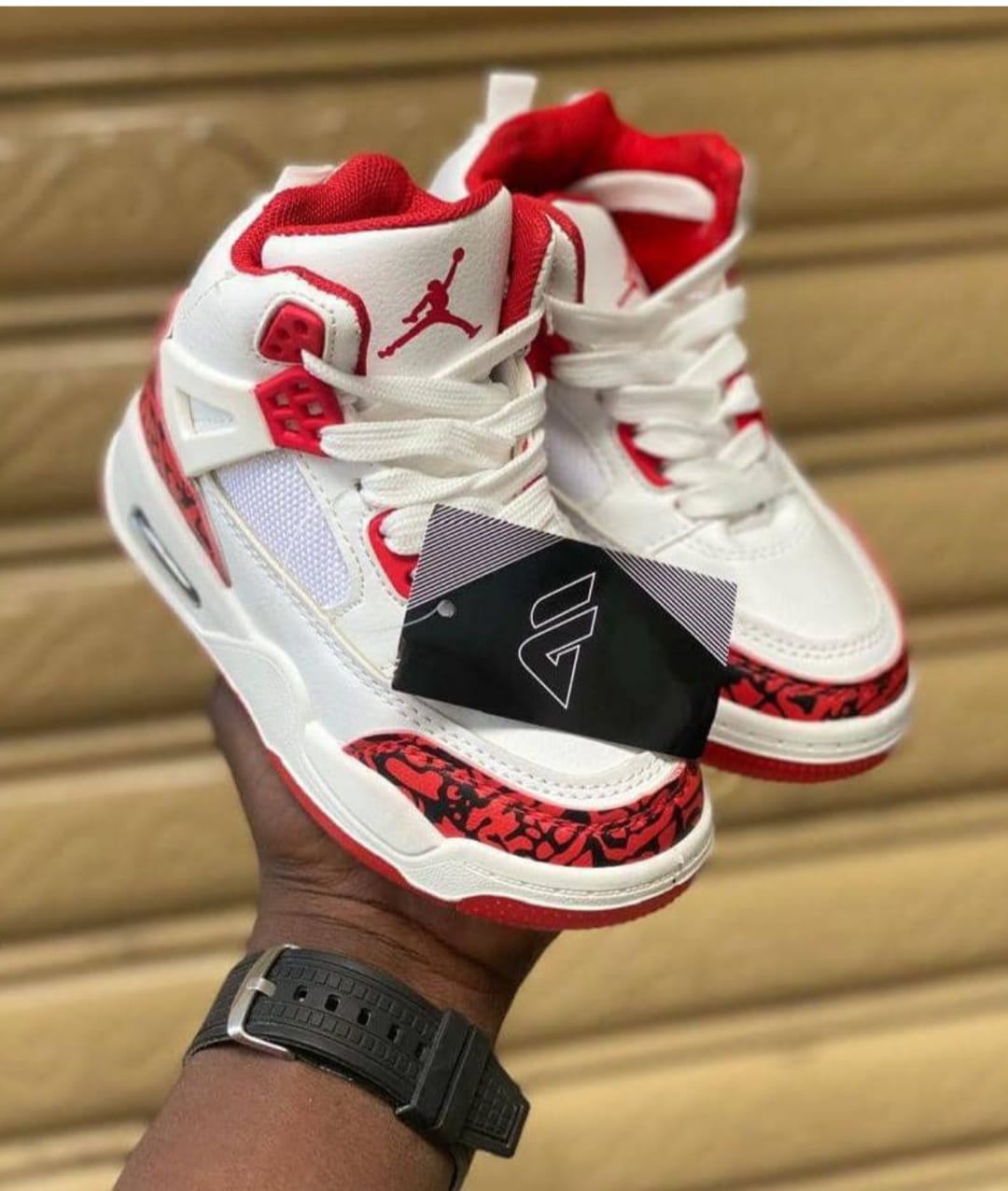 Classic J3 High Cut Kids Shoes Comfortable Lace Up Sneakers Fashionable Babies Shoes High Dunk Boys and Girl Sport Shoe Sneaker Sizes (25-36)