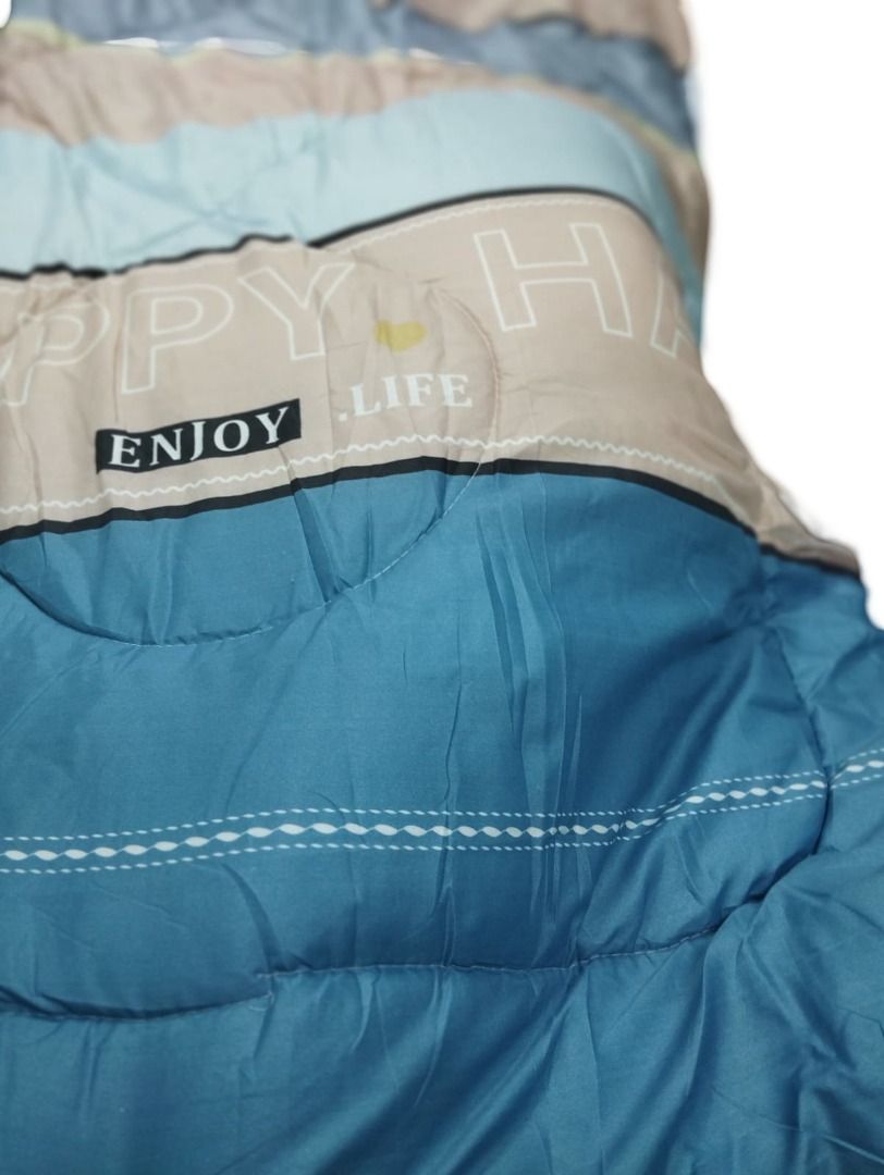 4pcs of  Cotton Duvet Set come as 1pc Duvet, 1pc Bedsheet and 2pcs Pillow Cases Size either  4*6 or 6*6