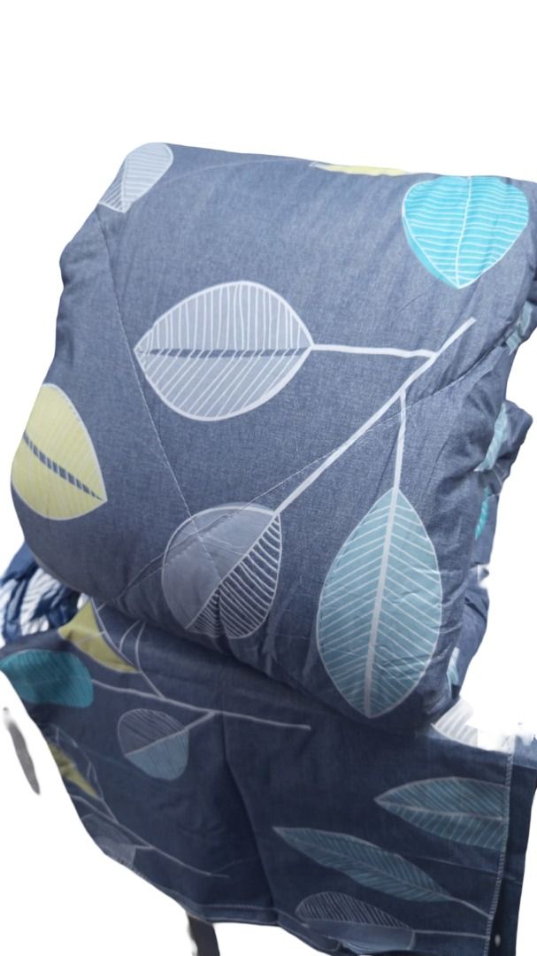 4pcs of  Cotton Duvet Set come as 1pc Duvet, 1pc Bedsheet and 2pcs Pillow Cases Size either  4*6 or 6*6